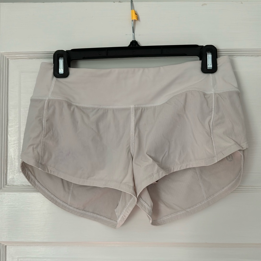 LULULEMON white short shorts
